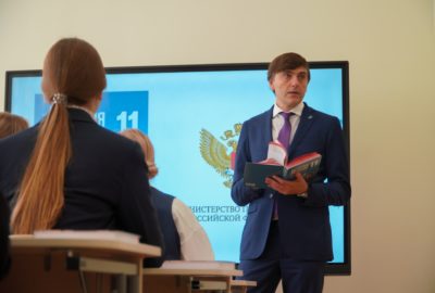Более 18 млн детей пошли в школу 1 сентября