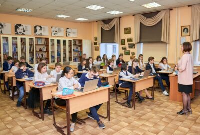 Школы для одаренных детей планируют создать в каждом федеральном округе Российской Федерации