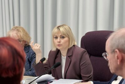 Минпросвещения России синхронизирует подготовку федеральных рабочих программ и учебников для старшей школы